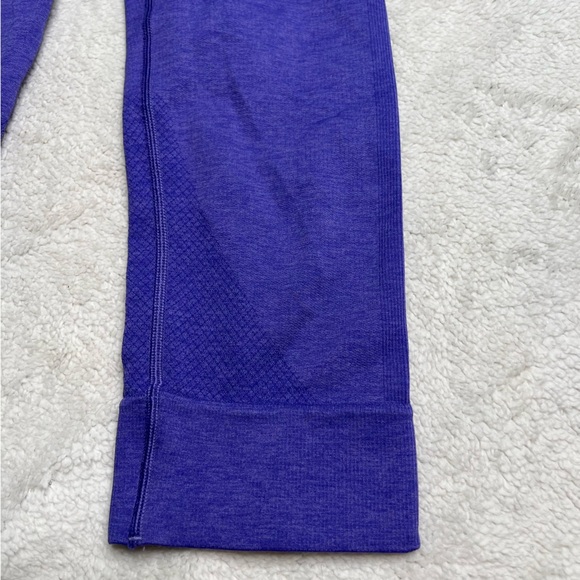 Lululemon Seamlessly Street Crop - Picture 4 of 5